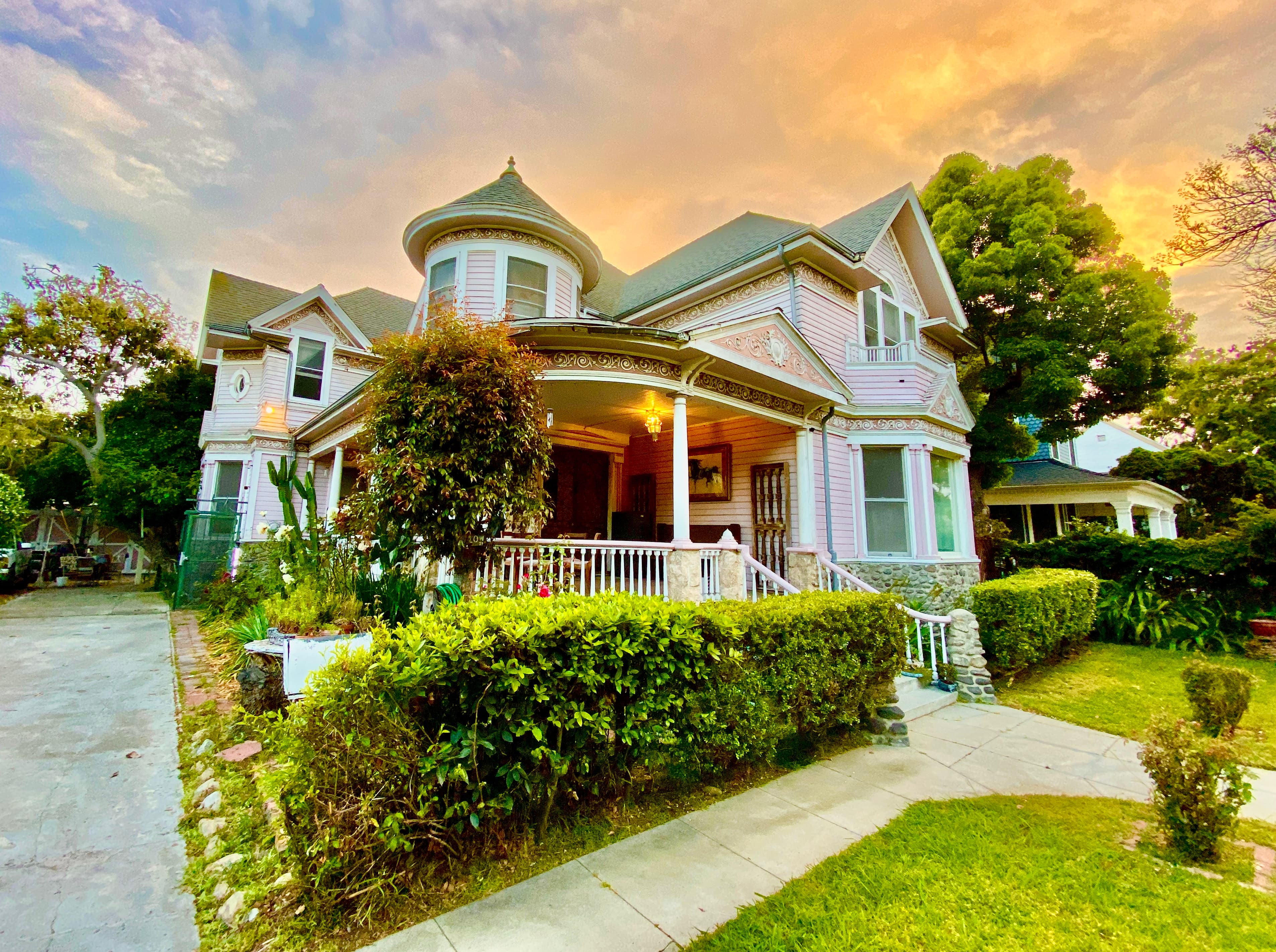 Daisy Victorian Property - Exterior View