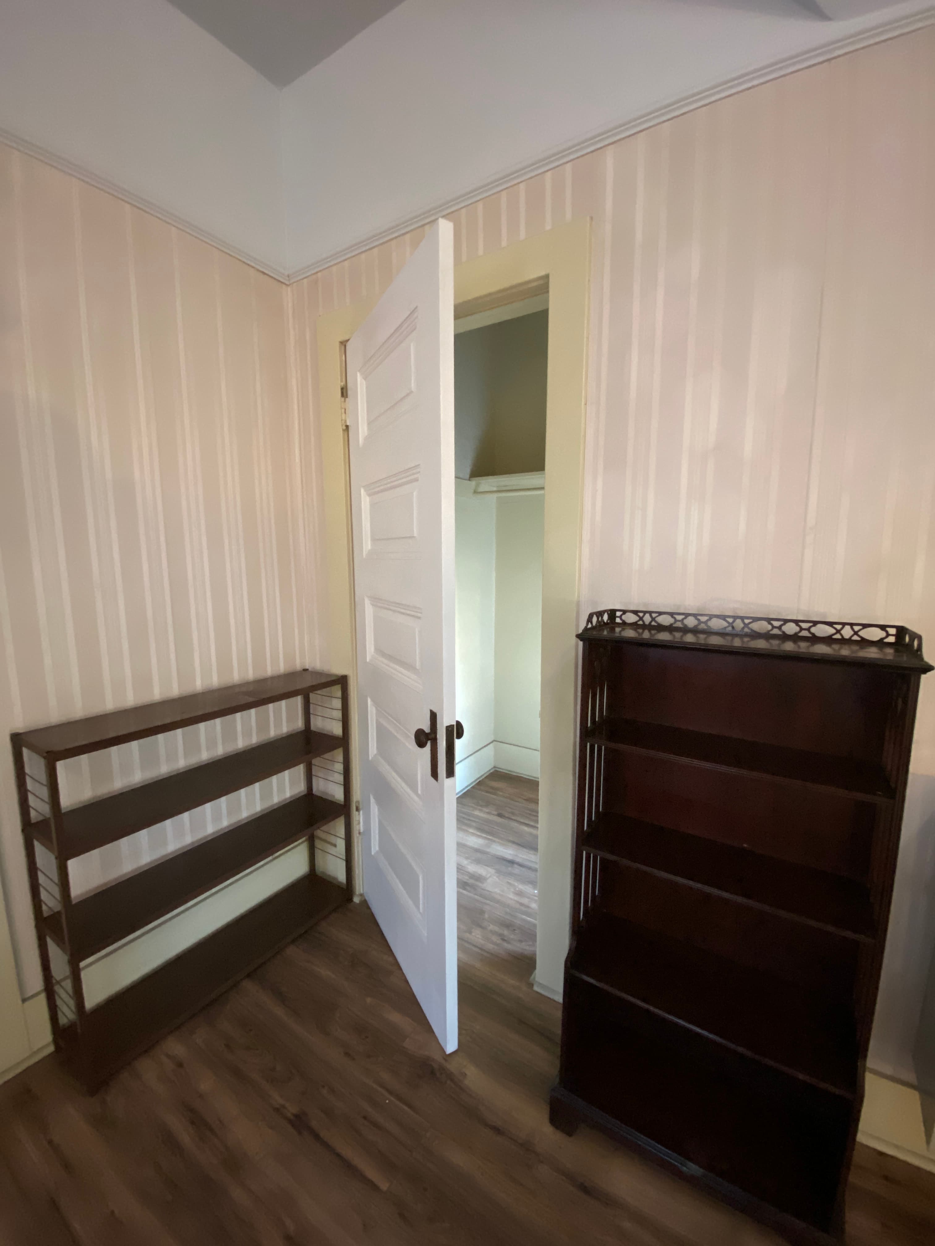 Daisy Property Room 5 Image 5