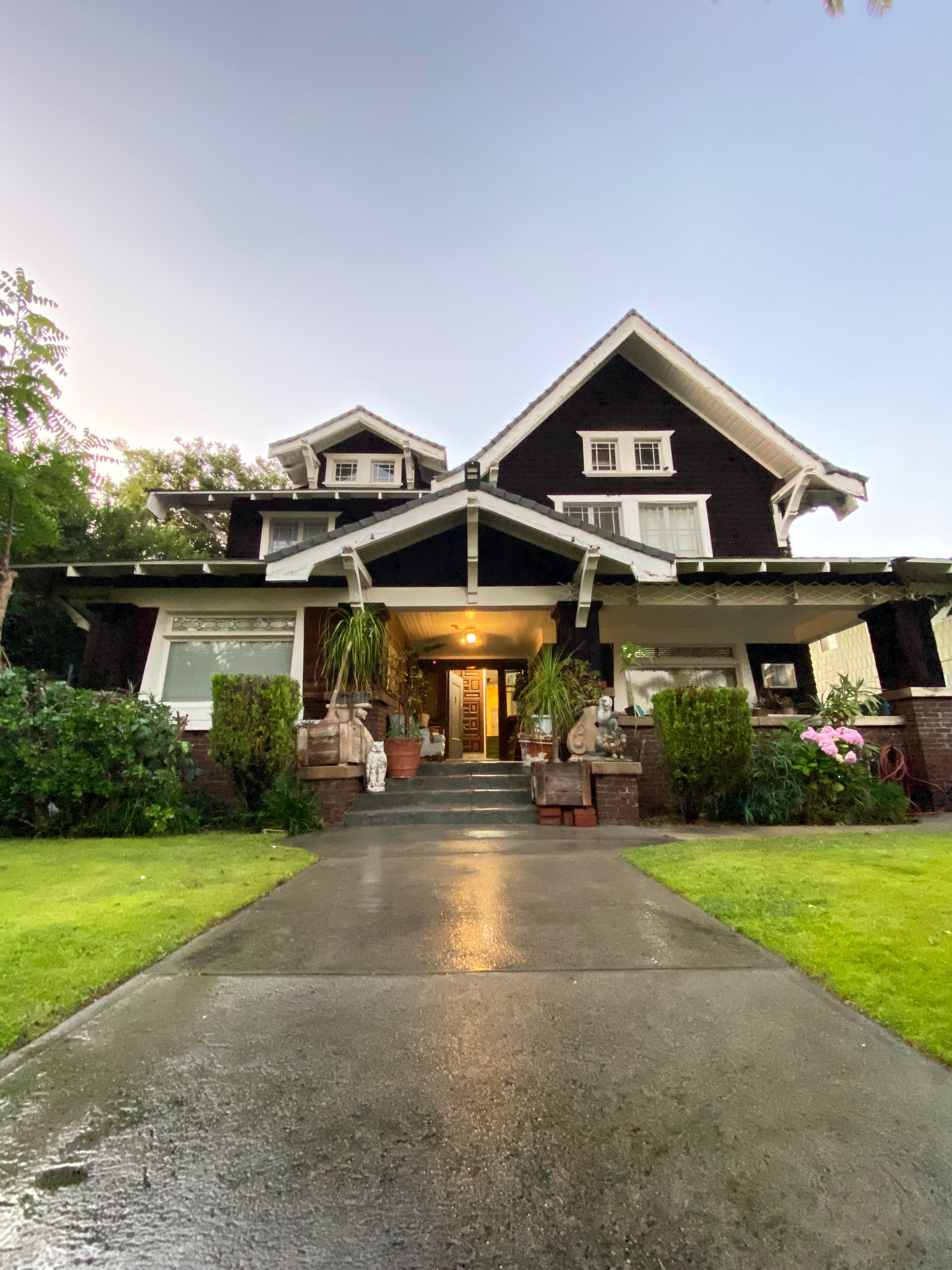 Jim Craftsman Exterior Image 2